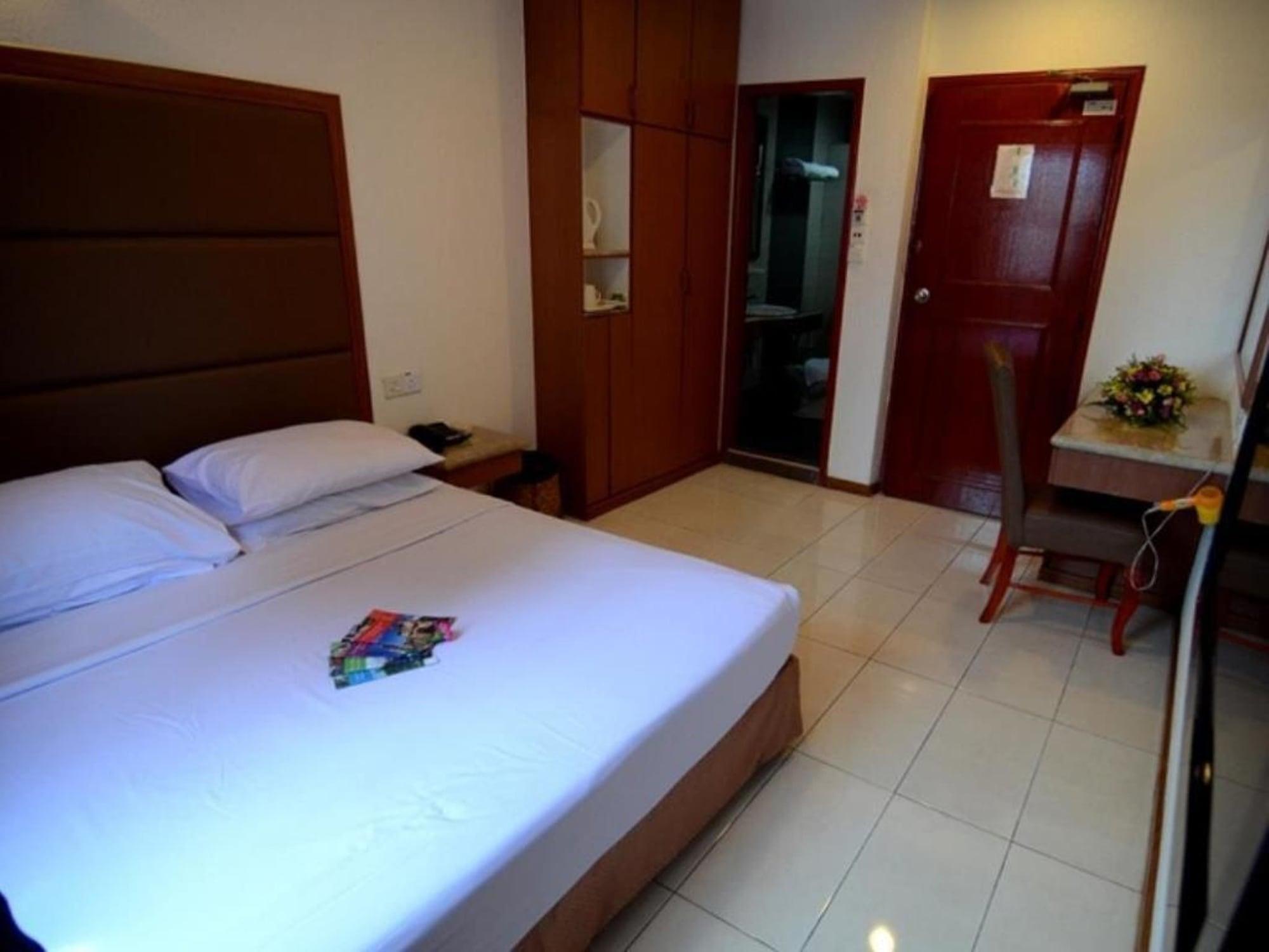 Crystal Lodge Kota Bharu Extérieur photo