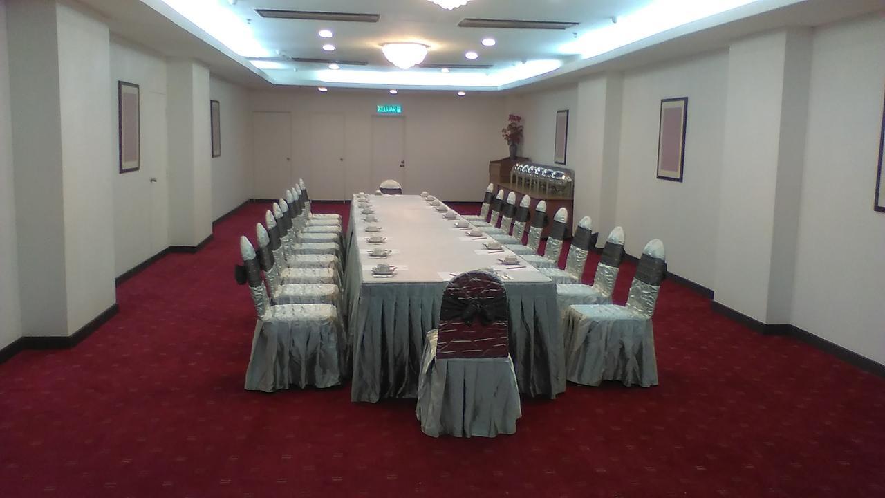 Crystal Lodge Kota Bharu Extérieur photo