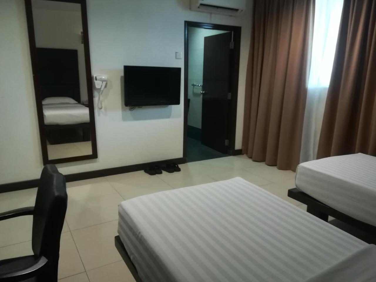 Crystal Lodge Kota Bharu Extérieur photo