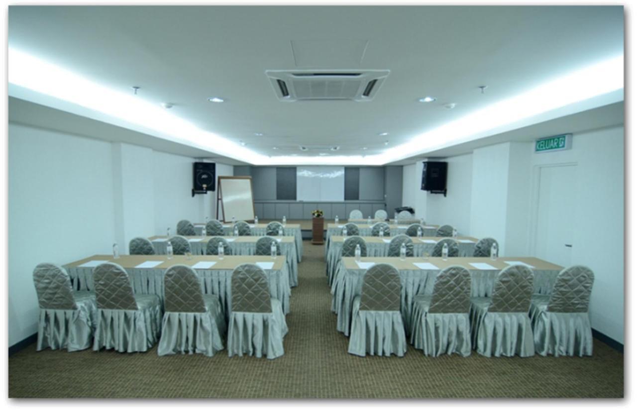Crystal Lodge Kota Bharu Extérieur photo